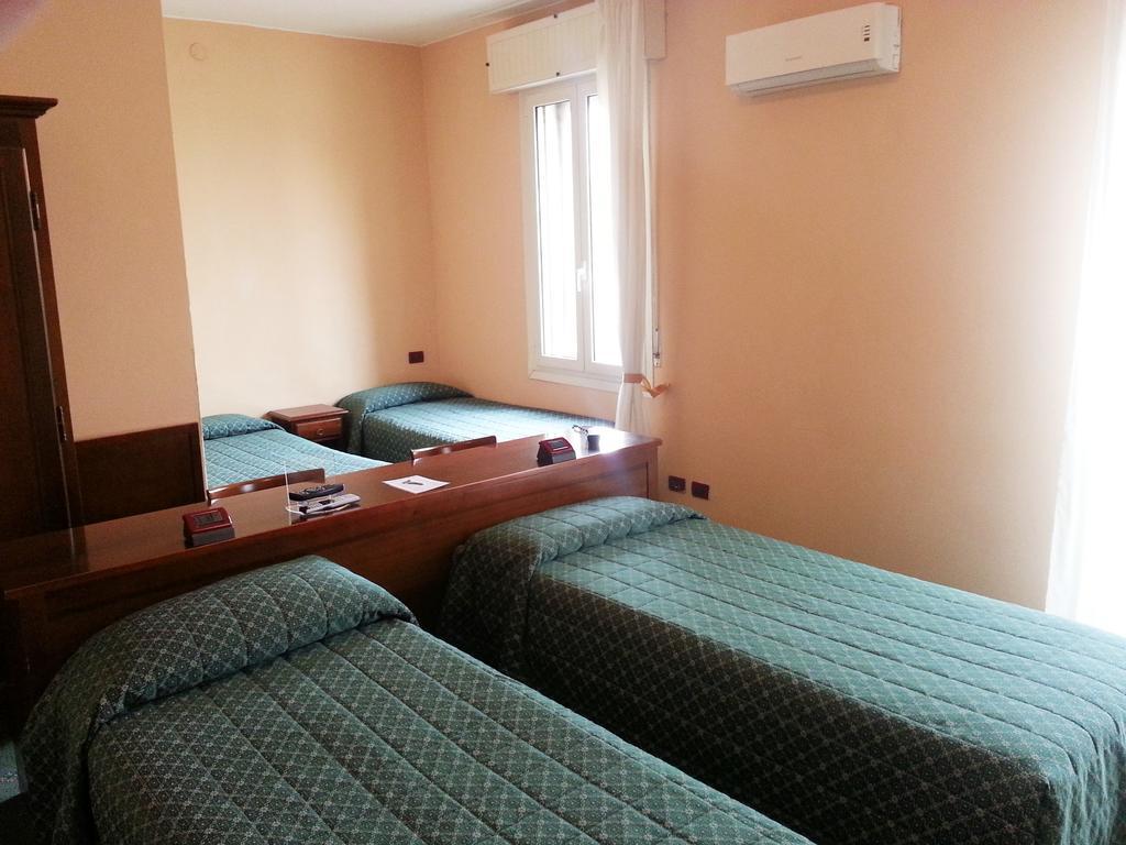 Hotel Emilia Modena